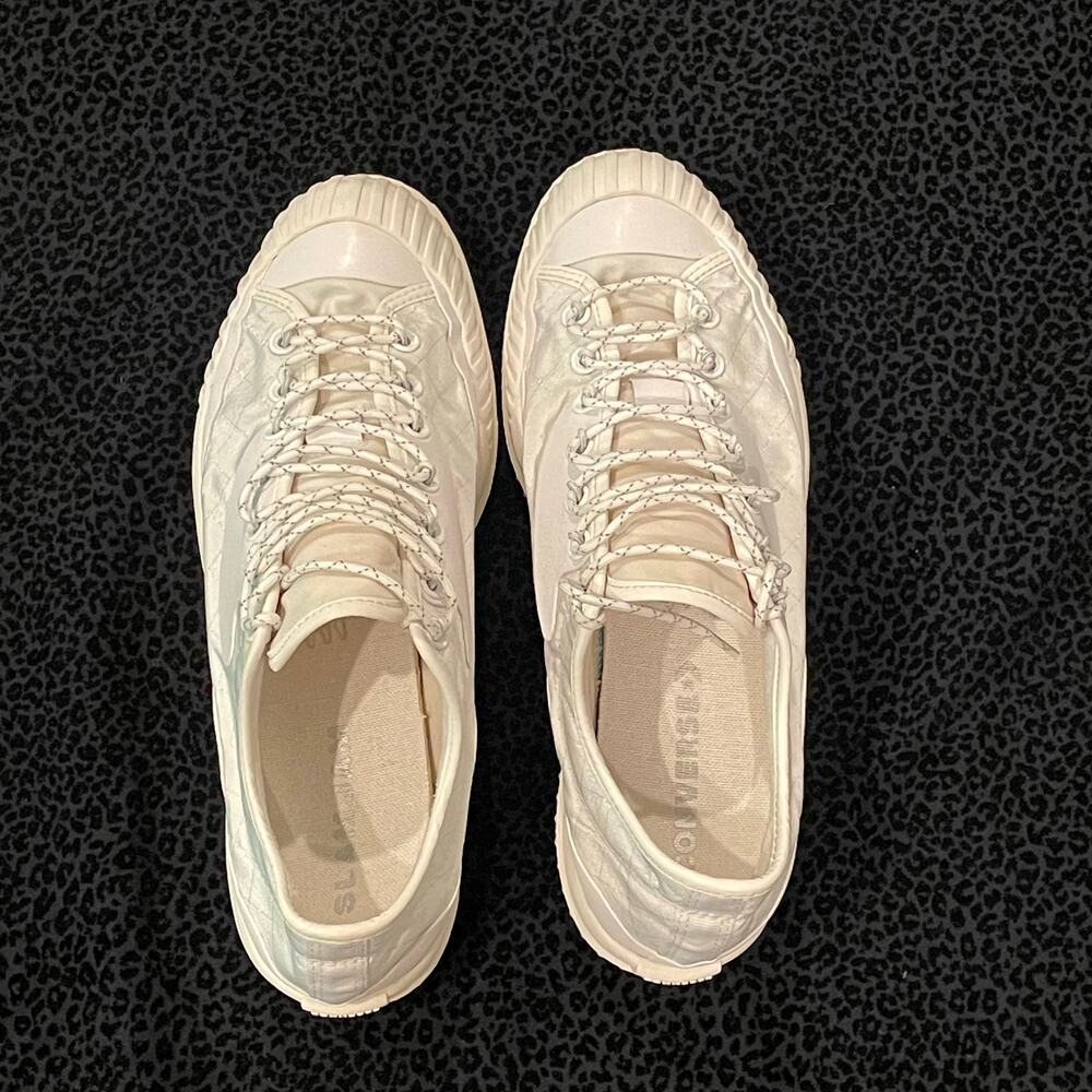 Converse Men’s Low Top Sneakers in Off-White - Picture 5 of 7